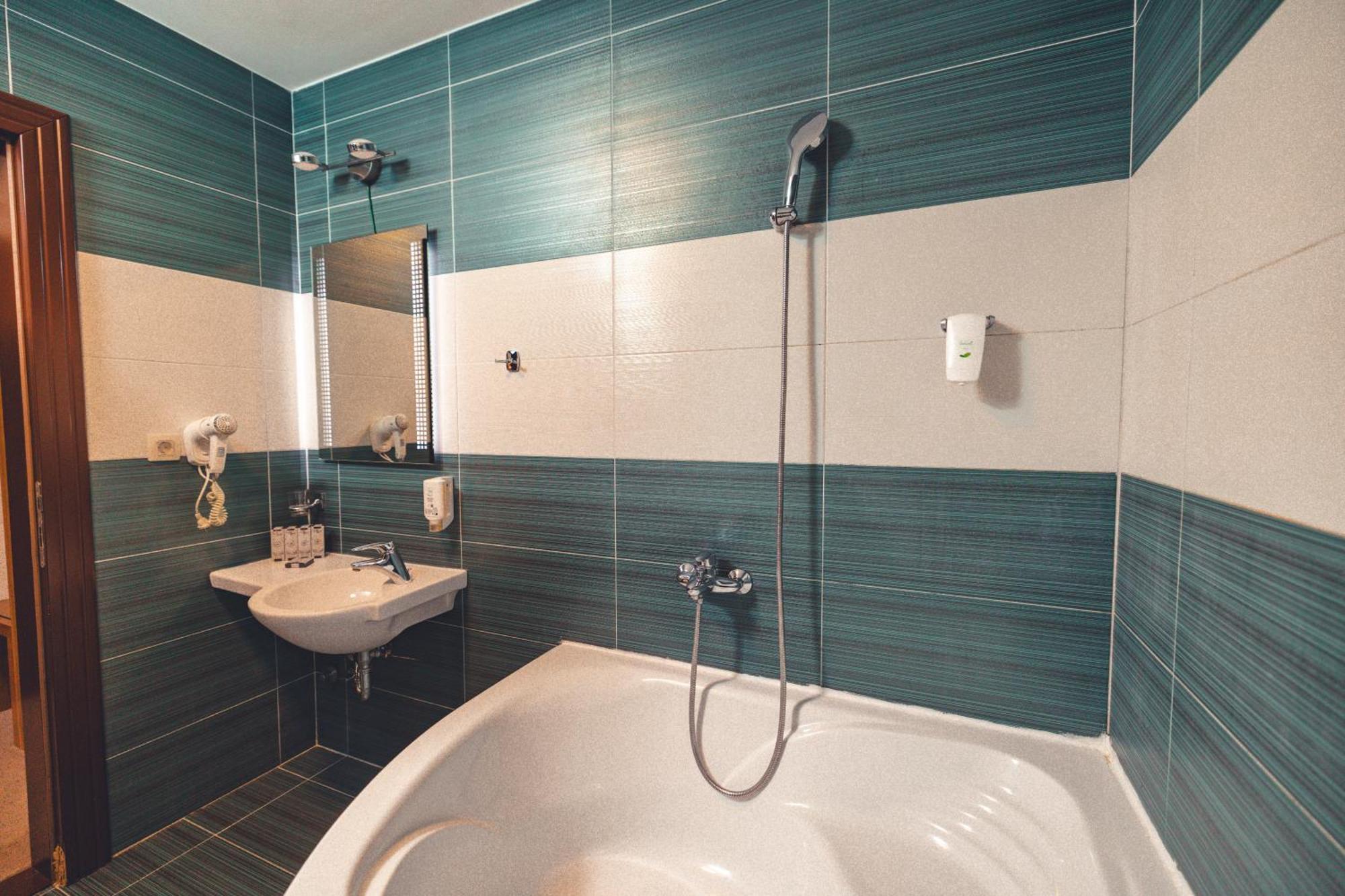 Etno Selo Stanisici Hotel Leonida Dijelovi Dış mekan fotoğraf